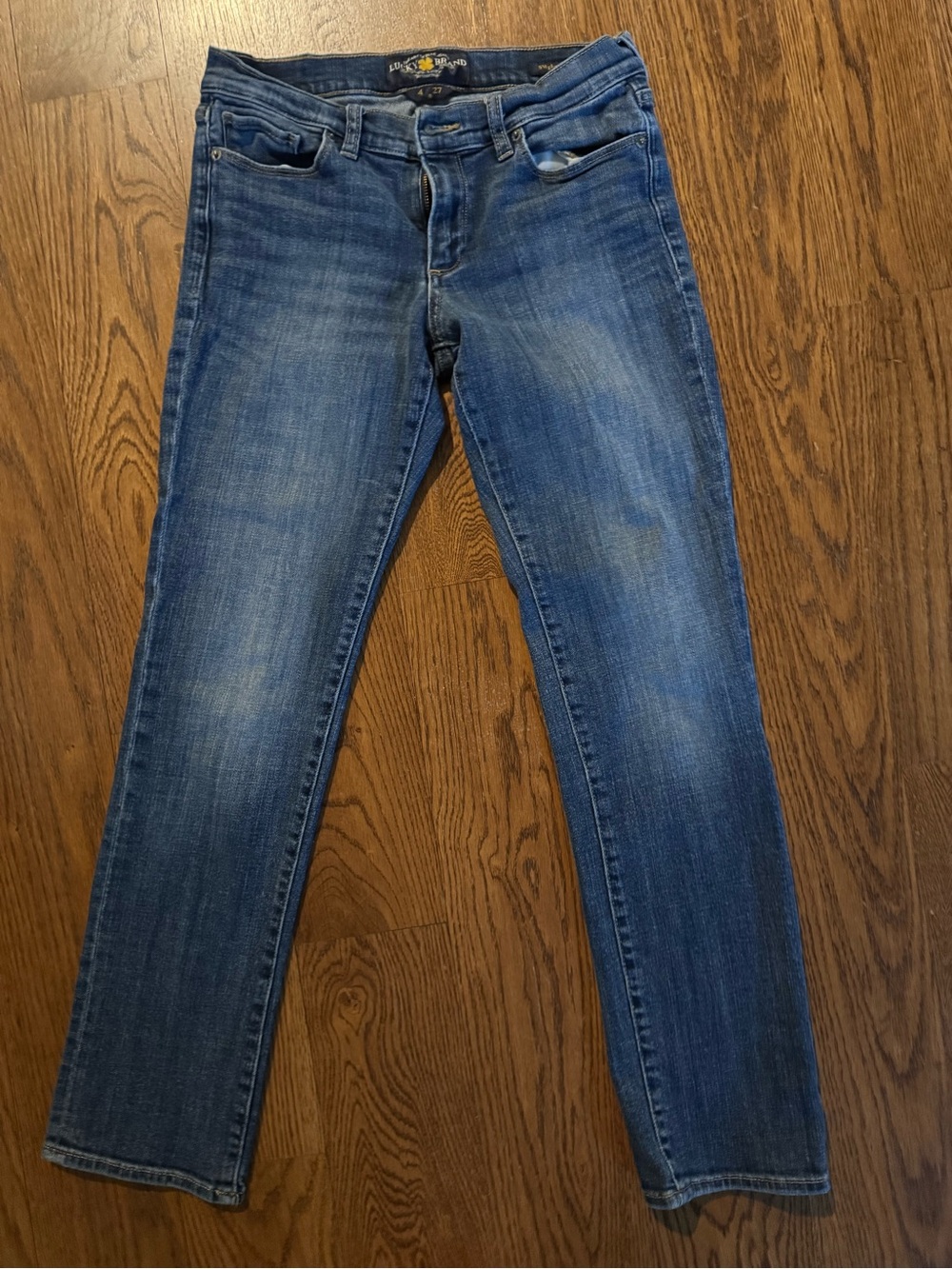 Lucky Brand Straight Leg Jeans in Blue Wash